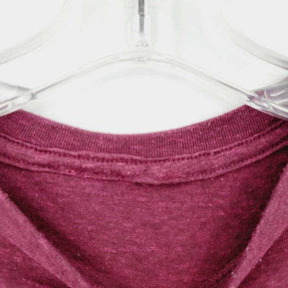 Men's Fender Short Sleeve Graphic Tee Maroon Size XL Crewneck Lightweight Basic - Picture 5 of 5